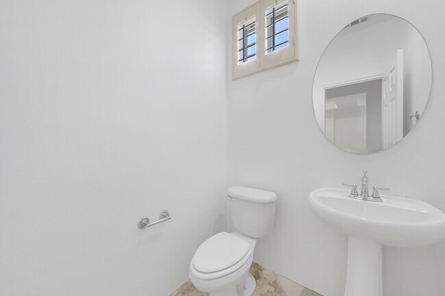Building Photo - 50342 San Capistrano Dr