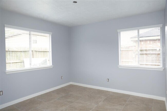 Building Photo - 17427 Lobo Trail
