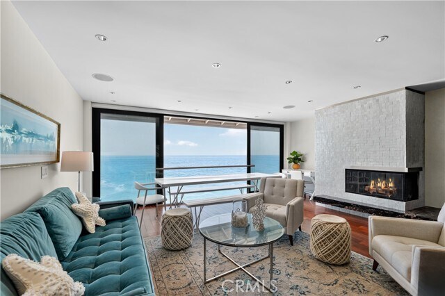 Building Photo - 102 Blue Lagoon