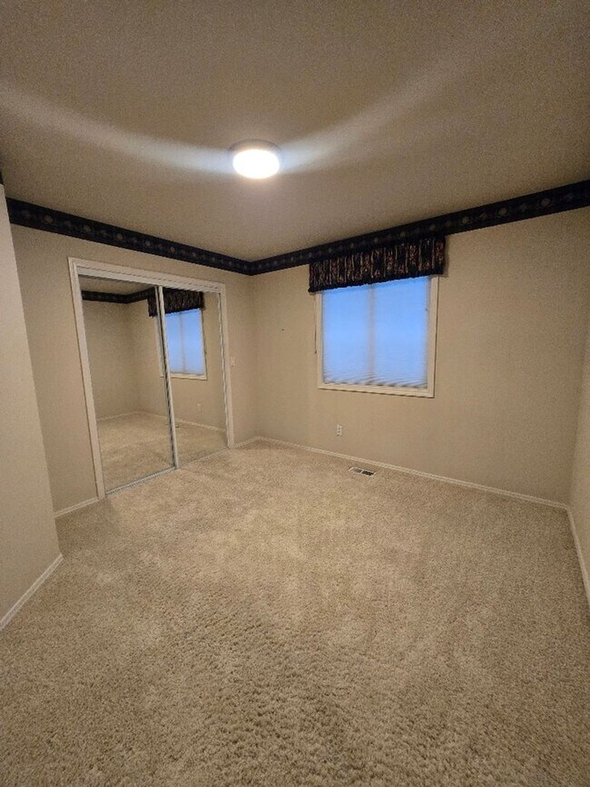 Building Photo - Nice Meridian Home