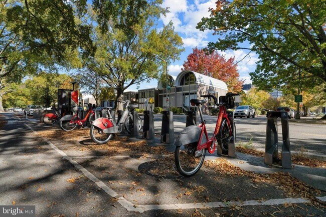 Building Photo - 1378 4th St SW