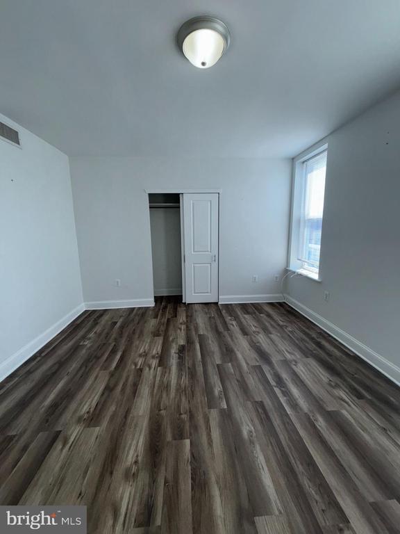 Building Photo - 1221 Snyder Ave
