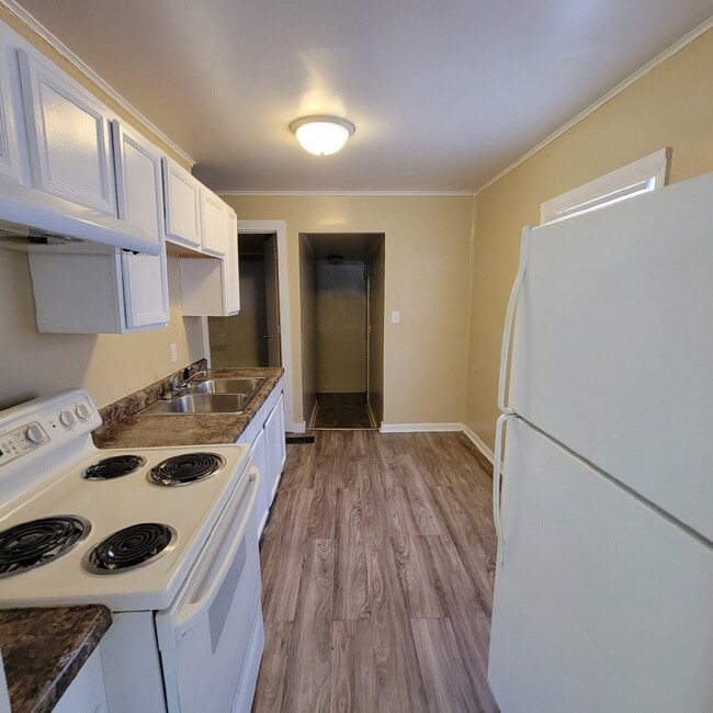 Building Photo - Near Northwest 3BR/2BA Home!