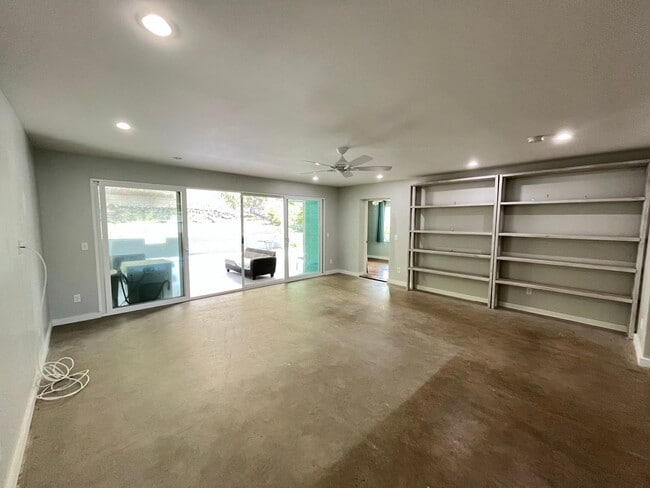 Building Photo - 5411 Opihi St