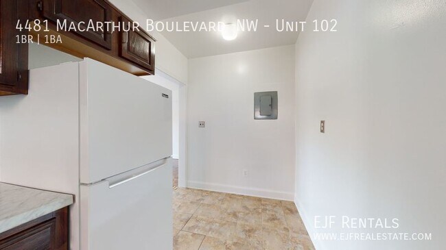 Building Photo - 4481 MacArthur Blvd NW