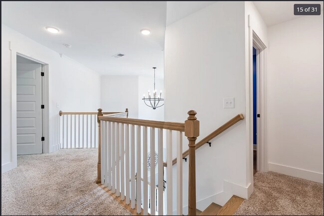 Building Photo - 6643 White Oak Ln