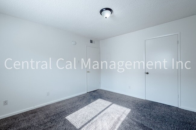 Building Photo - 808 Pershing St