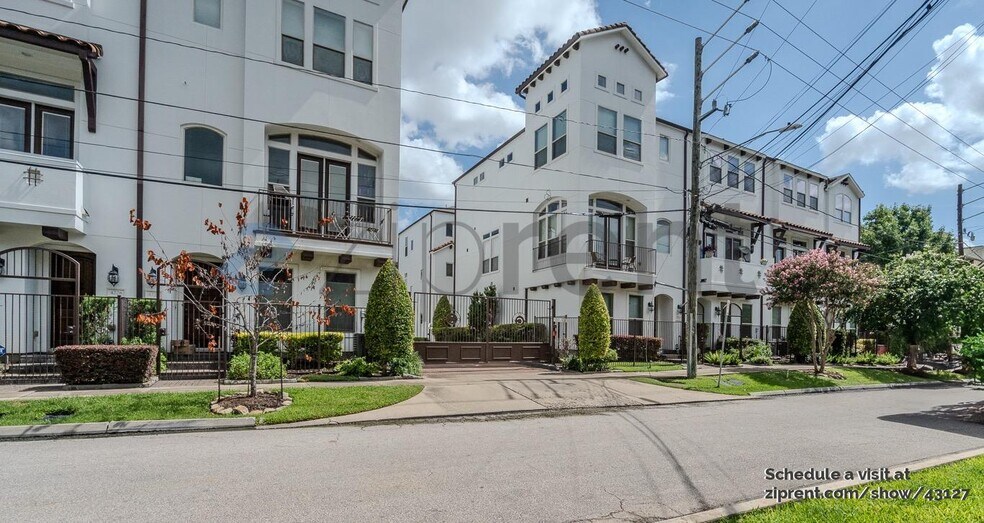 Building Photo - 4222 Dickson St