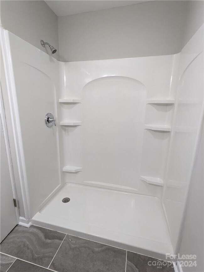 Building Photo - 354 Fieldstone Rd