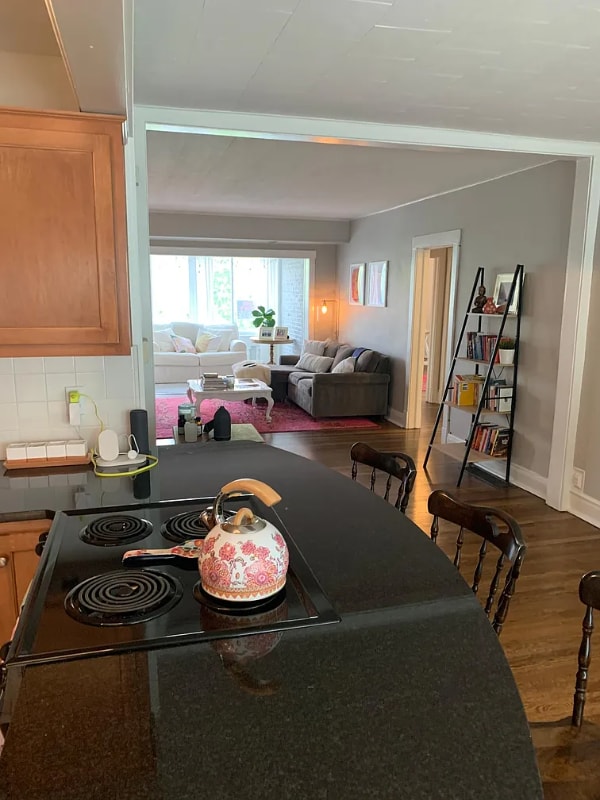 Building Photo - 4508 J C Nichols Pkwy