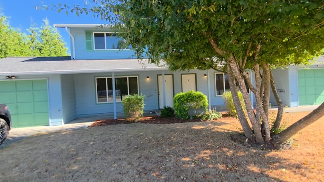 Building Photo - 1204 Short St