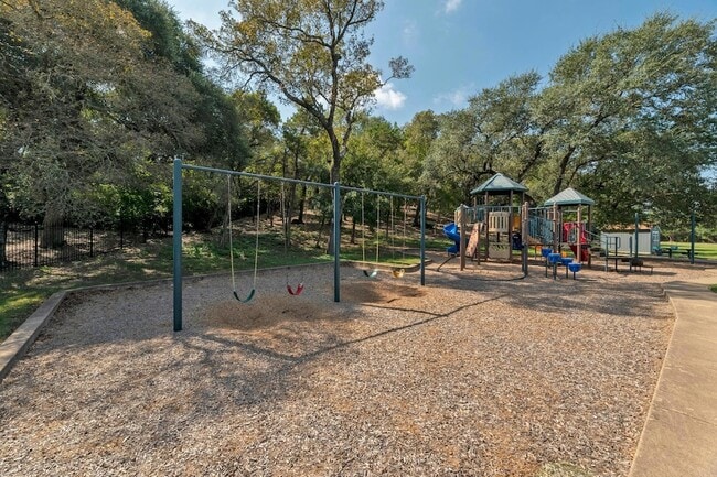 Building Photo - 308 Palo Brea Lp