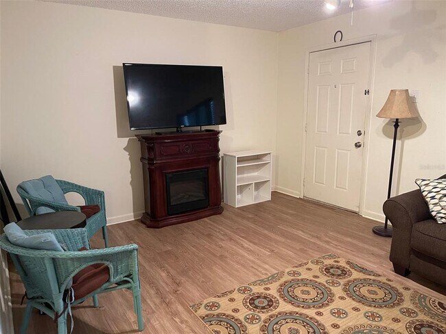 Building Photo - 2690 Coral Landings Blvd