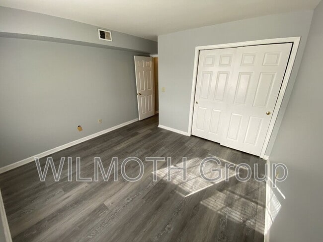 Building Photo - 1329 Millerwood Dr