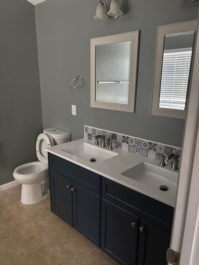 Building Photo - Updated 3/2 Brick Ranch In Grovetown - Available Now!