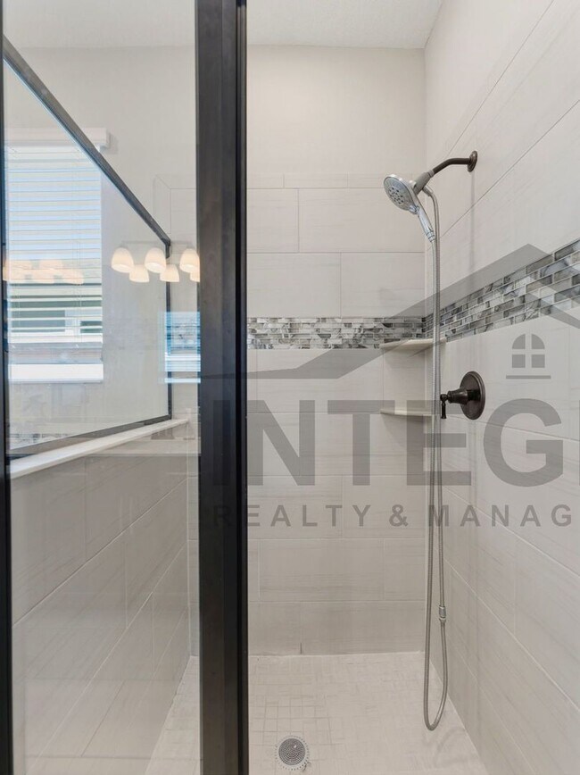 Building Photo - 34266 Radley Wy