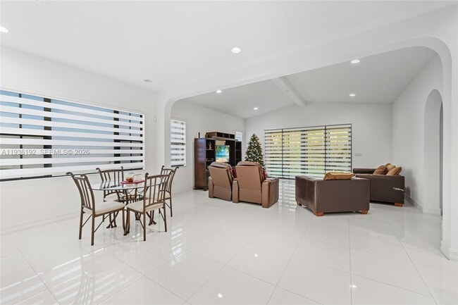 Building Photo - 9220 Meridian Dr N