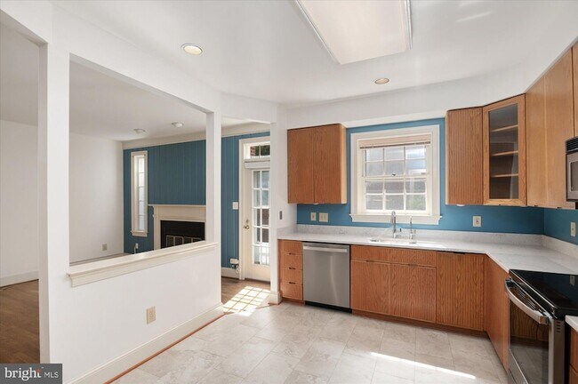 Building Photo - 8319 Rising Ridge Way