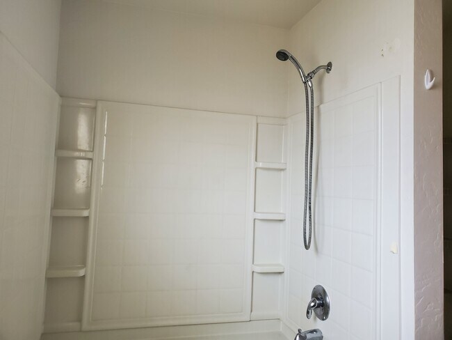 Building Photo - 1978 S 650 E