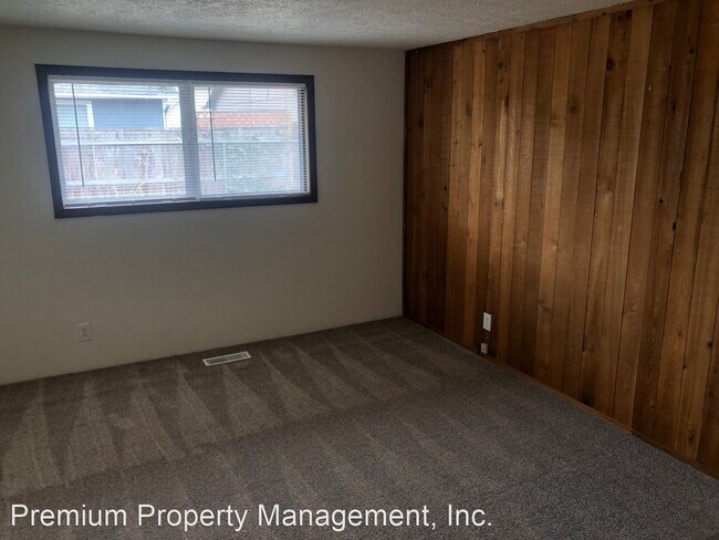 Building Photo - 3 br, 2 bath House - 4707 49th Ave NE