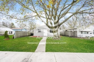 Building Photo - 1506 N Meade St