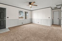 Building Photo - 246 SE 101st Rd