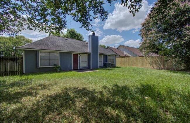 Building Photo - 11810 Stone Bridge Dr