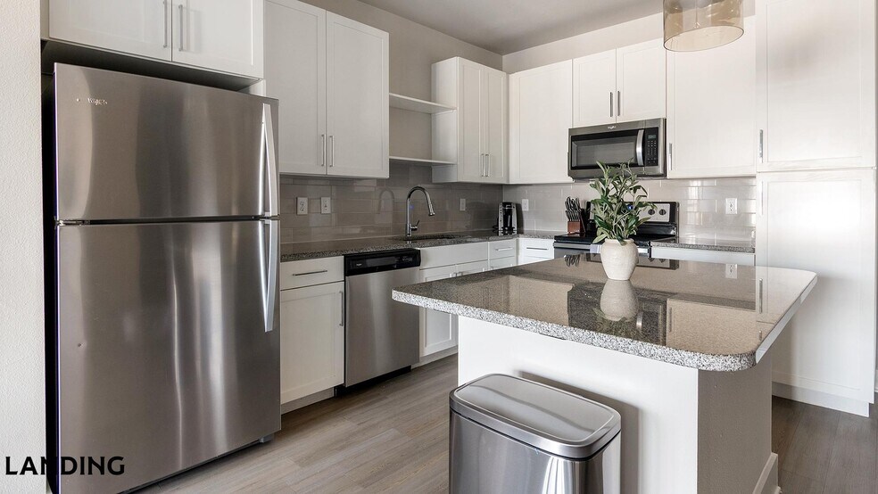 Building Photo - 65 Sentosa Dr