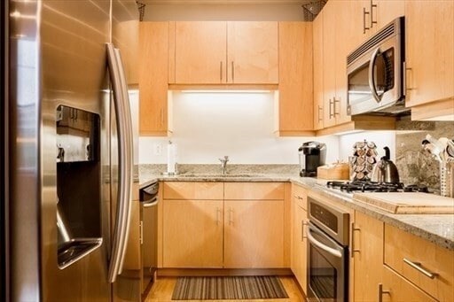 Building Photo - 99-105 Broad Street Unit 2D