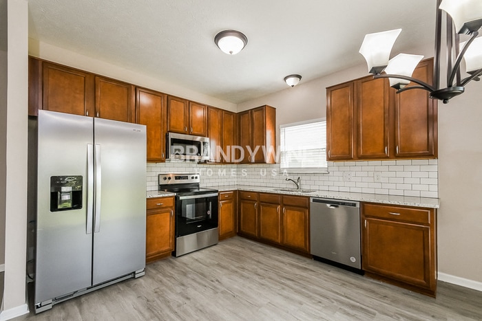 Building Photo - 1406 Graybark St