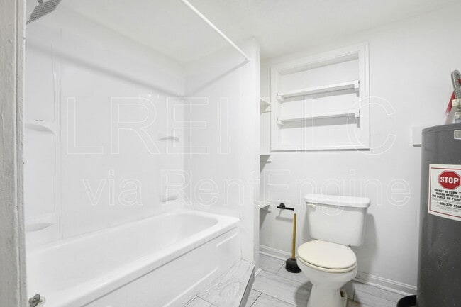 Building Photo - 1528 S 9th St