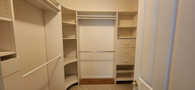 Building Photo - 3 Bedroom Plus Large office in Laguna West/Lakeside Community