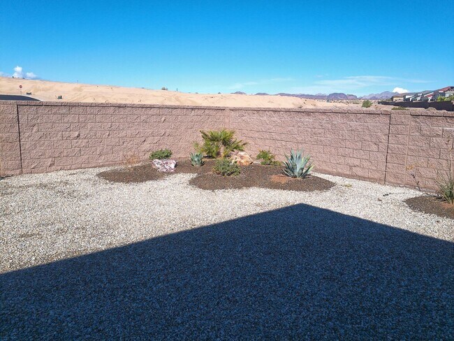 Building Photo - Beautiful Brand-New Home for Rent in Viewpoint Estates Winter Rental