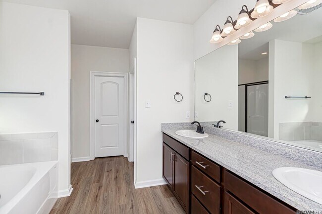Building Photo - 41401 Cozy Wy