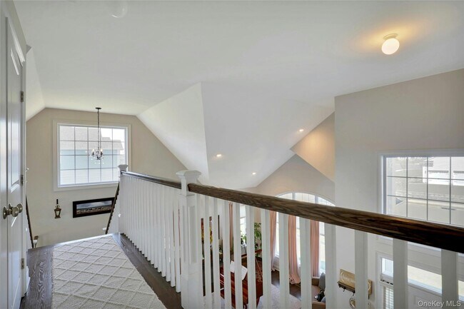 Building Photo - 27 Country View Ln
