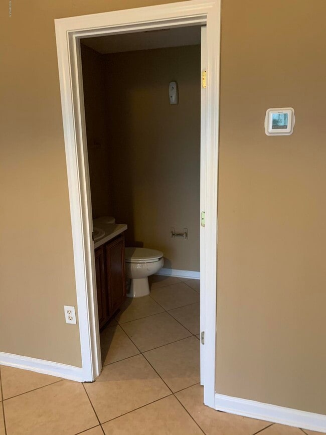 Building Photo - 7140 Rampart Ridge Cir W