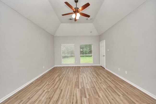 Building Photo - 1502 Brook Grove Dr