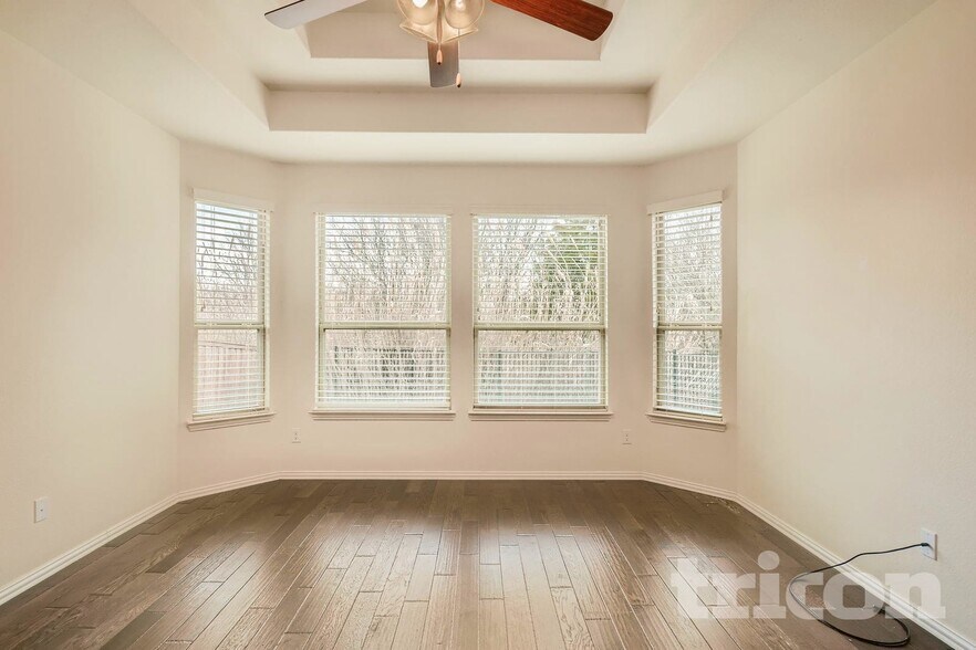 Building Photo - 5024 Kestrel Dr