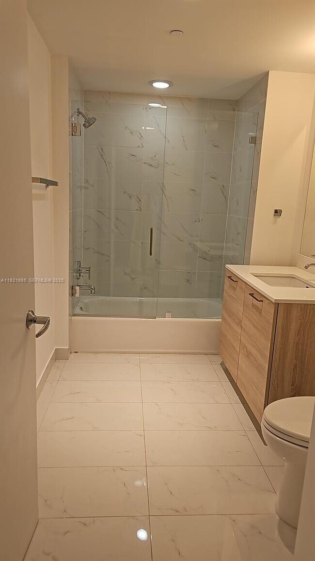 Building Photo - 16385 Biscayne Blvd