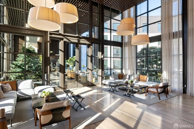 Building Photo - 1 Bristol Court