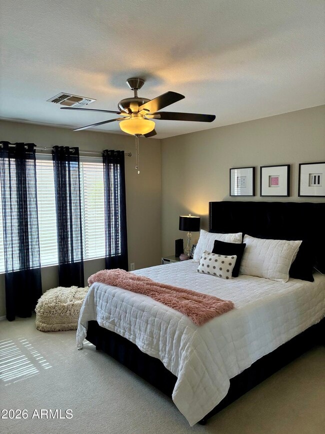 Building Photo - 1723 E Palm Beach Dr