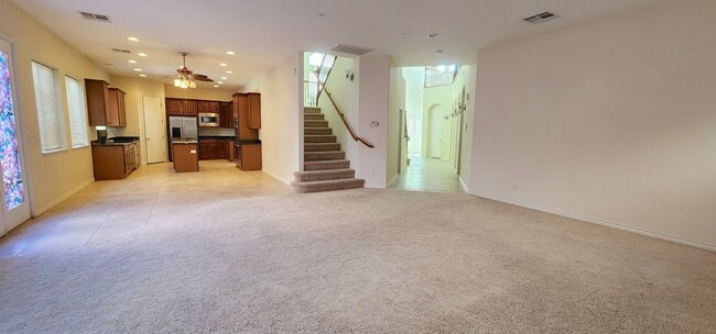 Building Photo - Spacious 5-Bedroom Home in Gated Las Vegas...