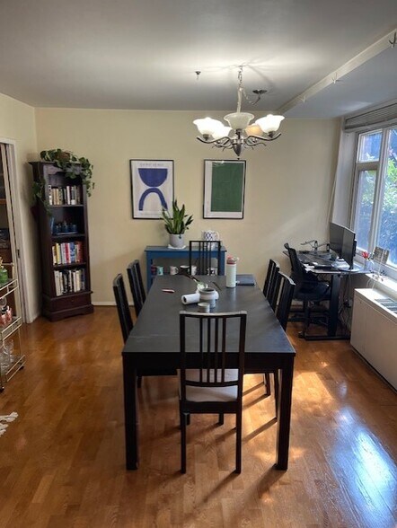 Building Photo - 1545 18th St NW