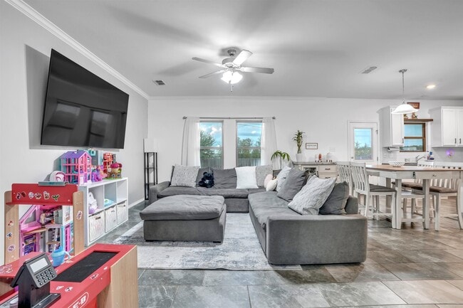 Building Photo - 8725 Owlcreek Pass Ct