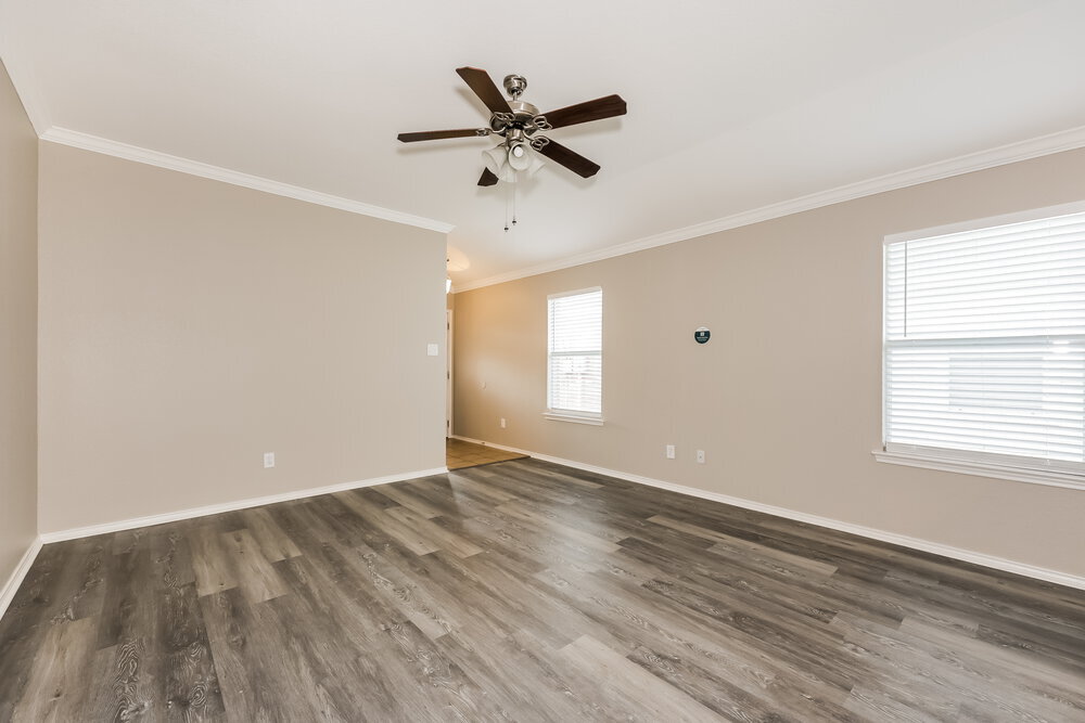 Building Photo - 2105 Charmion Ln