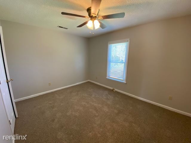 Building Photo - 4 br, 2.5 bath House - 7 Woodlea Ridge Ct