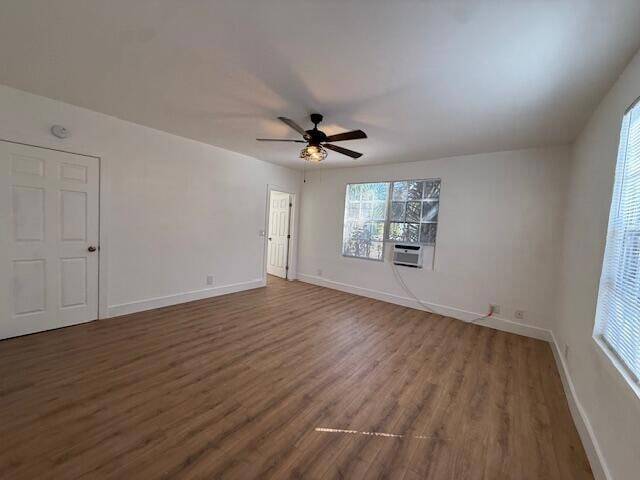 Building Photo - 904 4th St