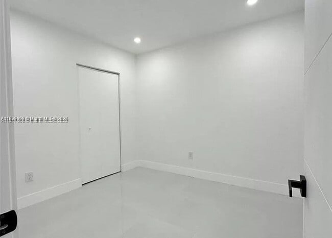 Building Photo - 103 NW 68th Terrace