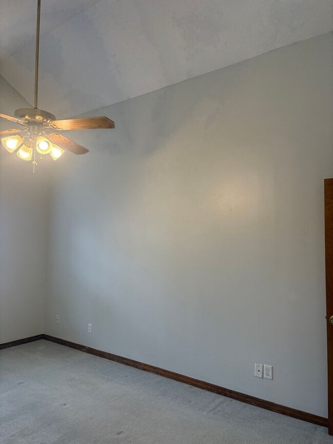 Building Photo - Charming 2 Bedroom in Fort Walton Beach!