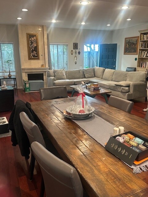 Building Photo - 1220 Manning Ave